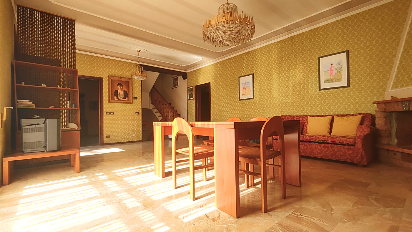 Villa in vendita a Ziano Piacentino