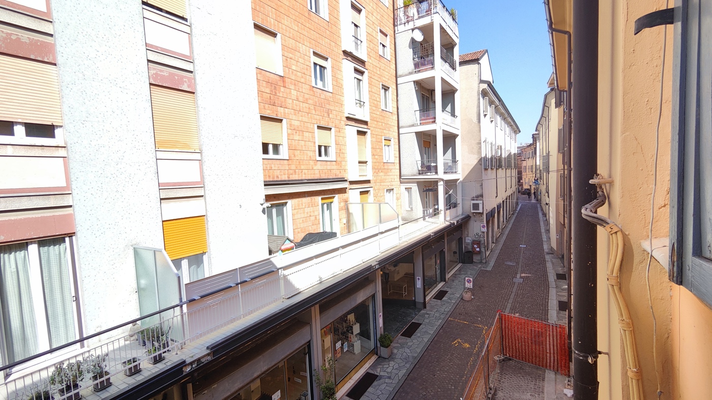 Appartamento in vendita a Piacenza