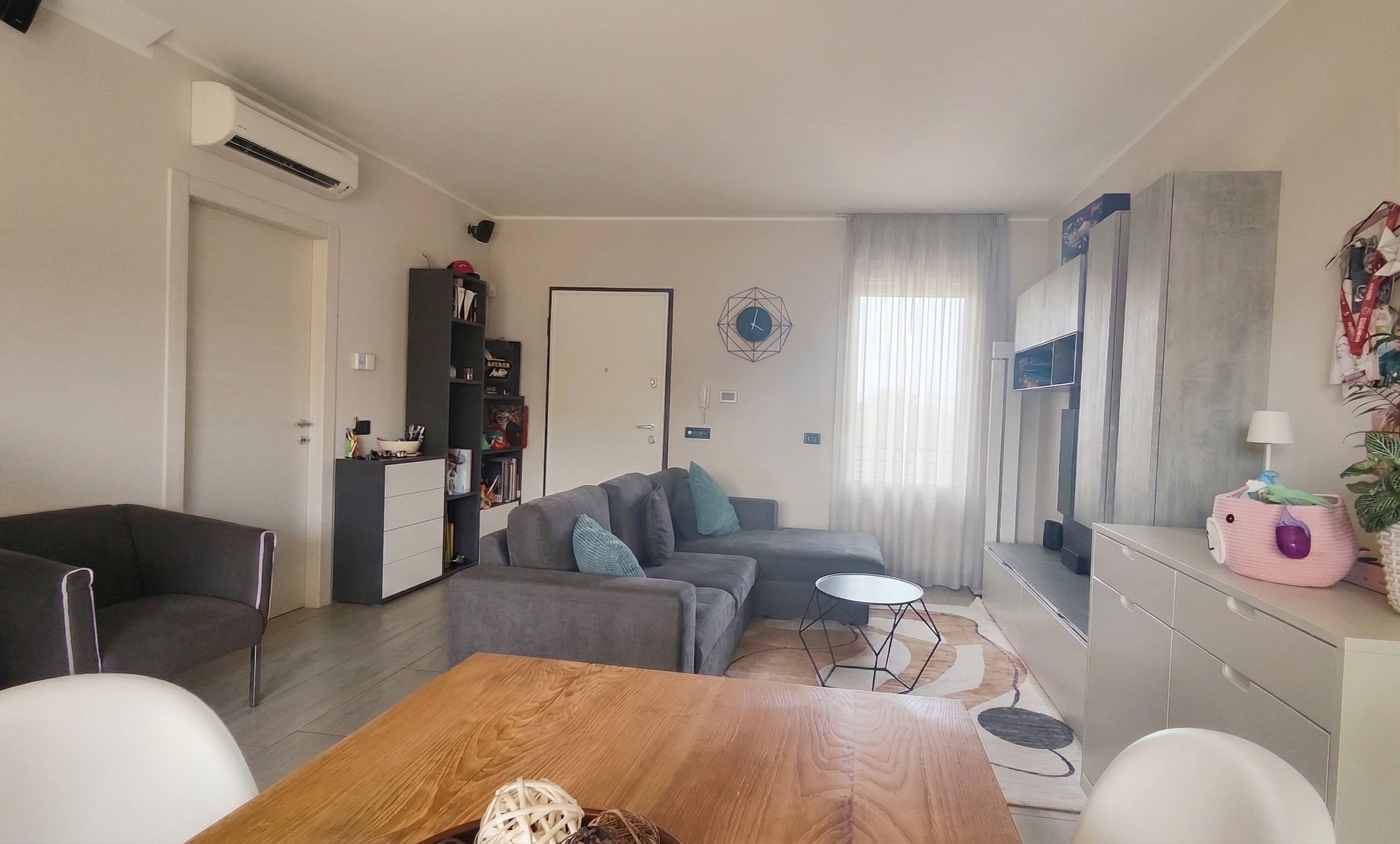 Villa con giardino a Podenzano