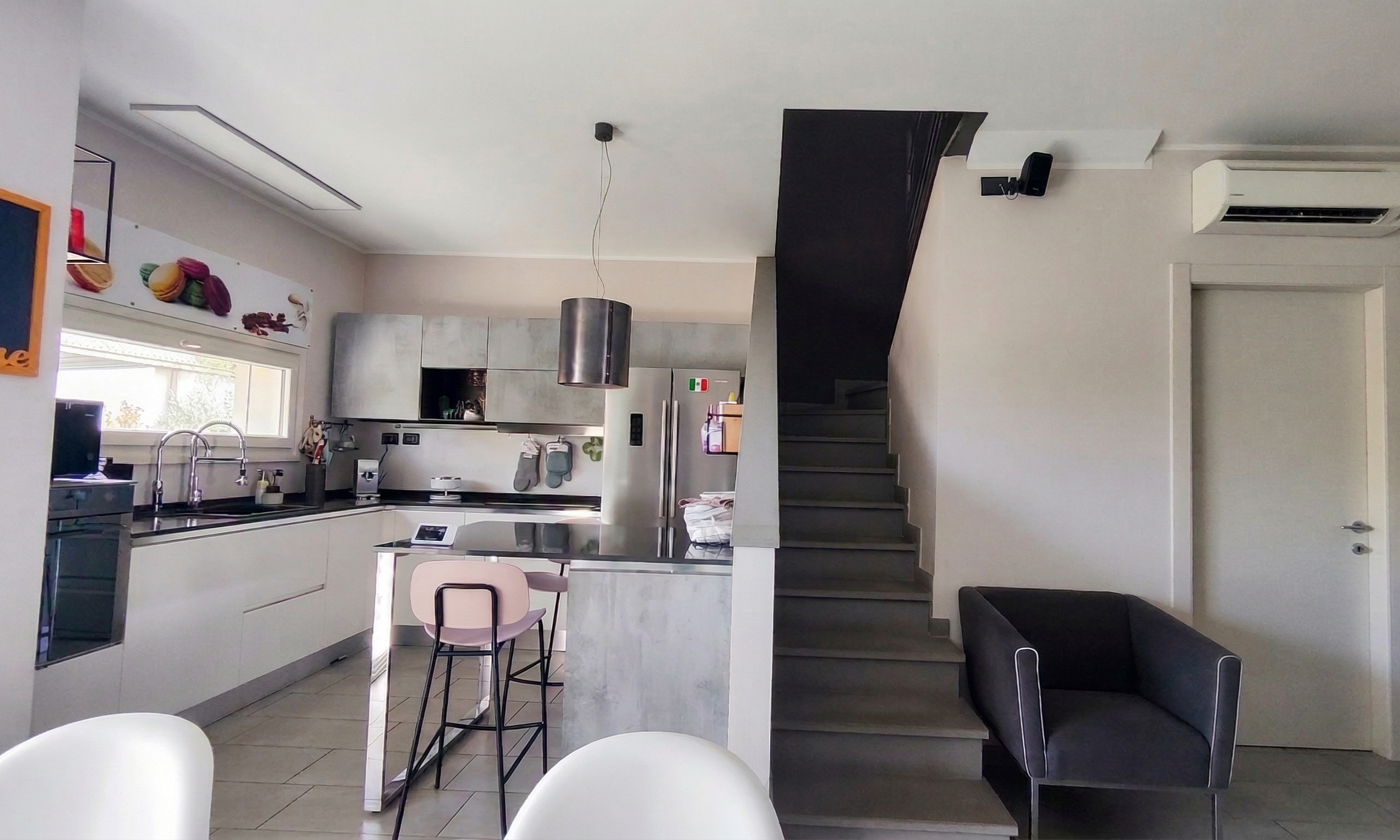 Villa con giardino a Podenzano