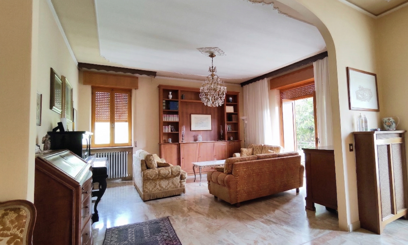 Casa indipendente in vendita a Gropparello