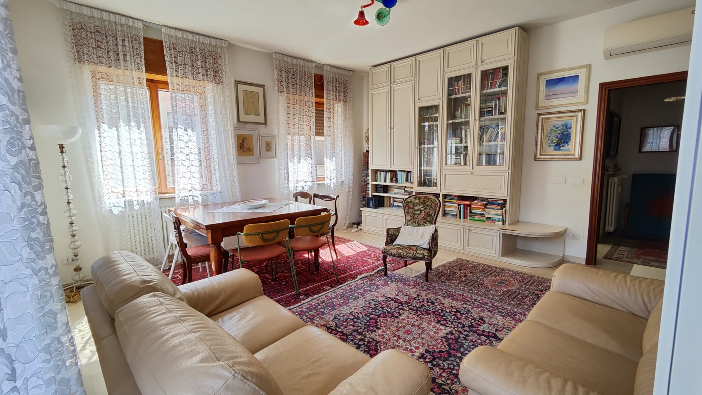 Appartamento in vendita a Piacenza