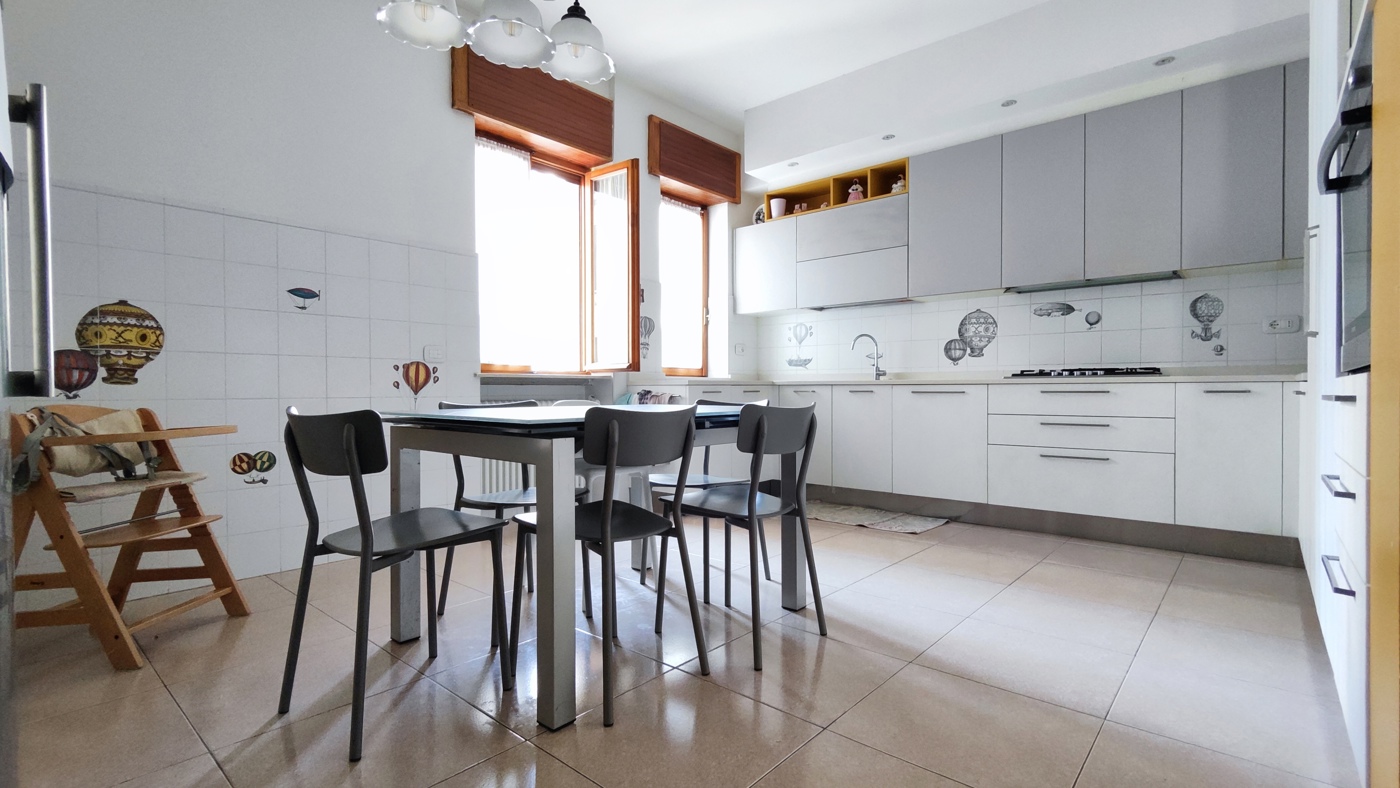 Appartamento in vendita a Piacenza