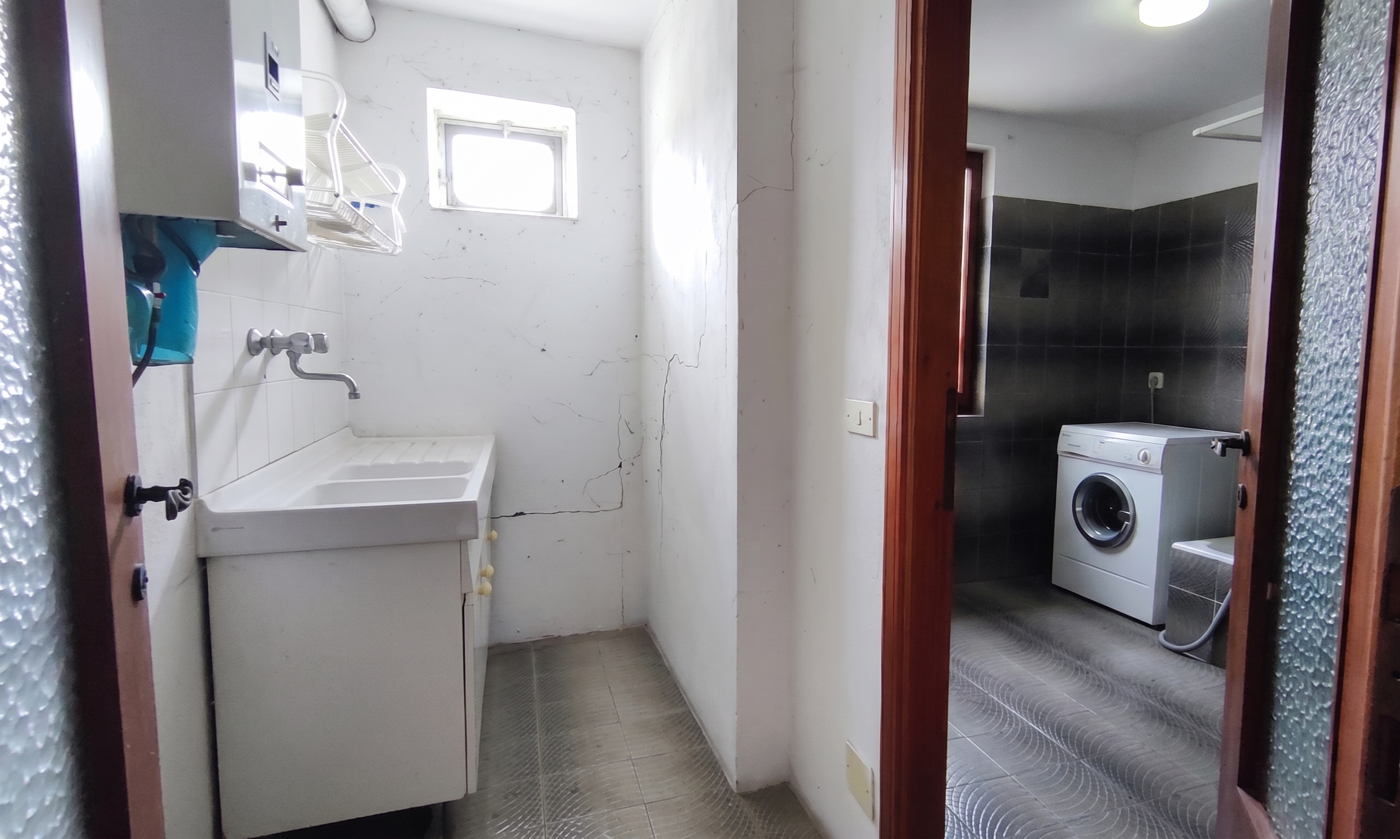 Casa indipendente da ristrutturare a Ziano Piacentino