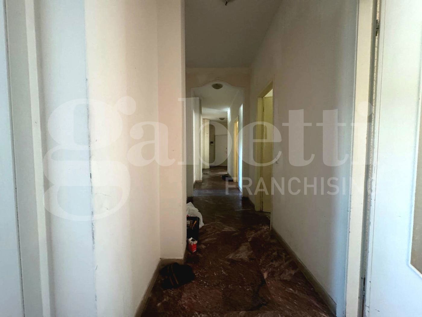 Quadrilocale con box a Piacenza