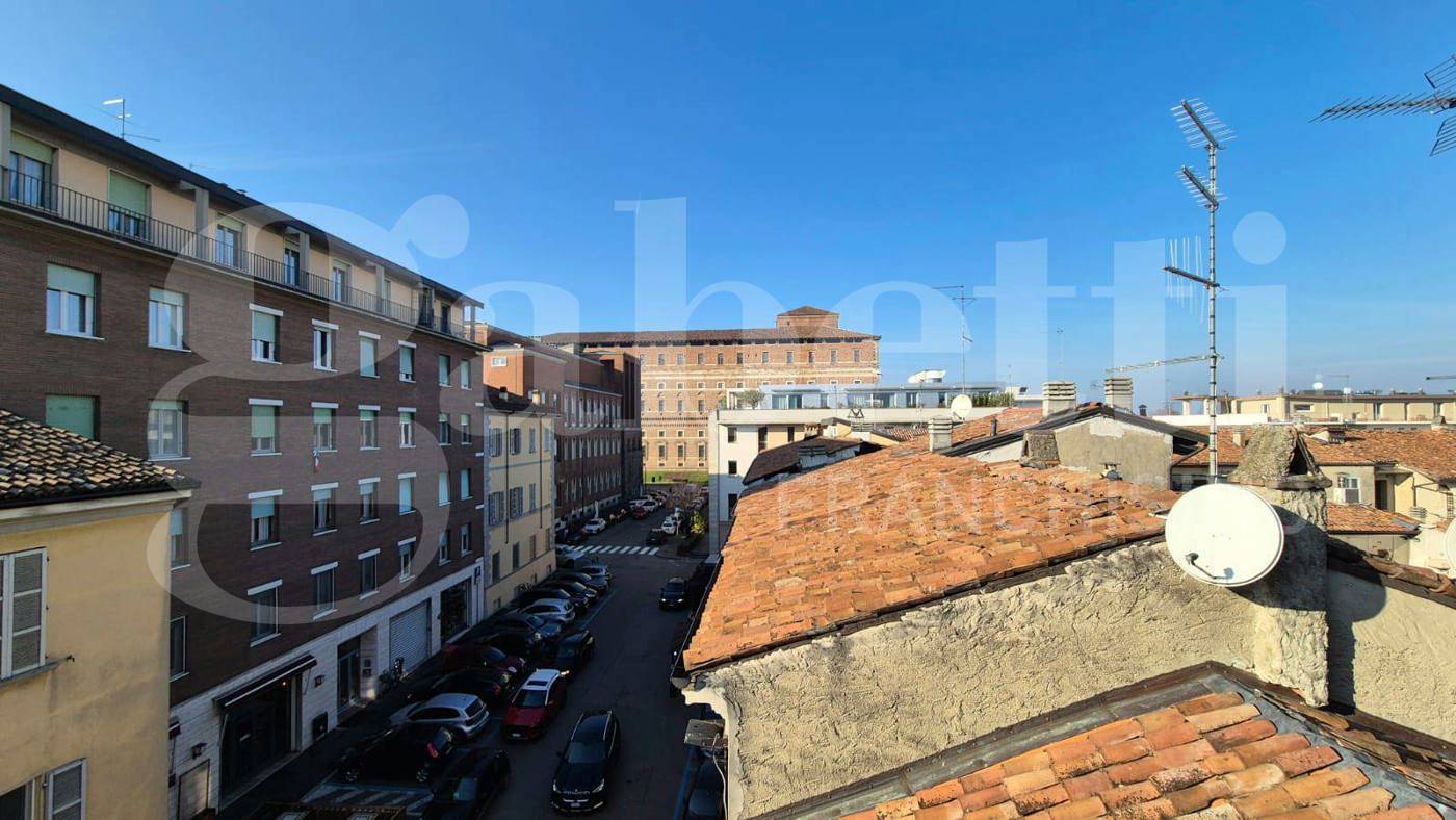 Trilocale da ristrutturare a Piacenza