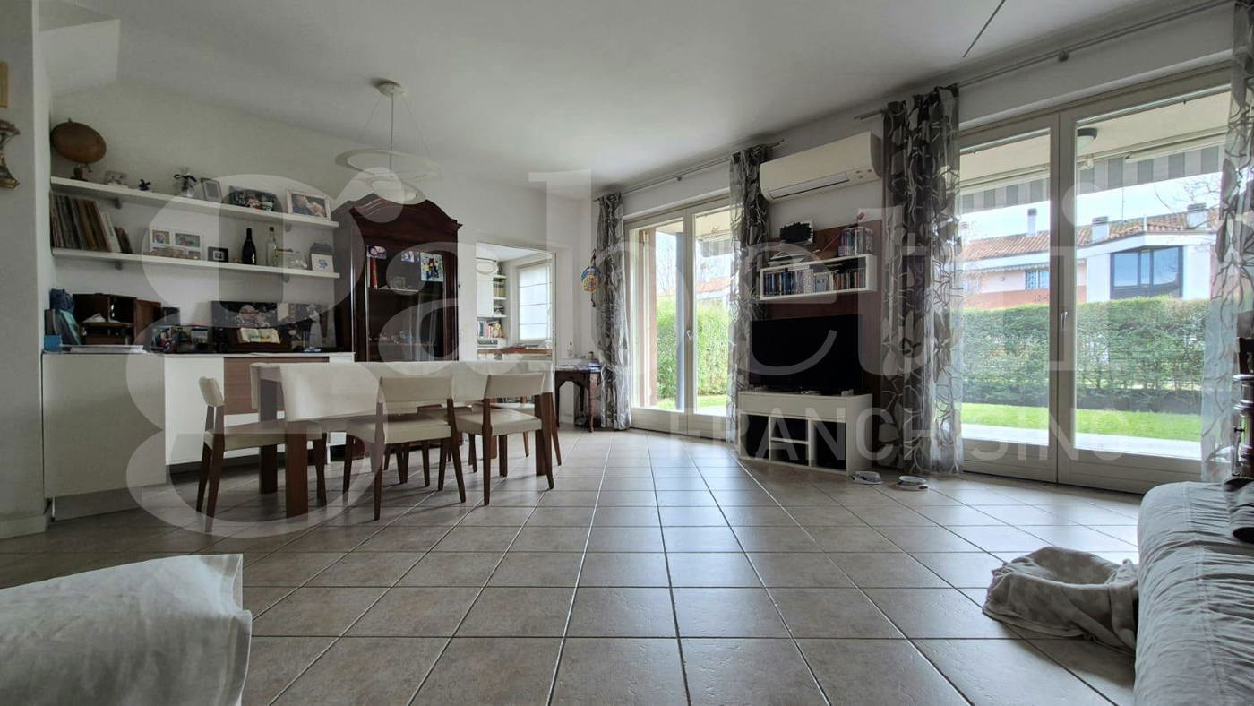 Villa in vendita a Piacenza