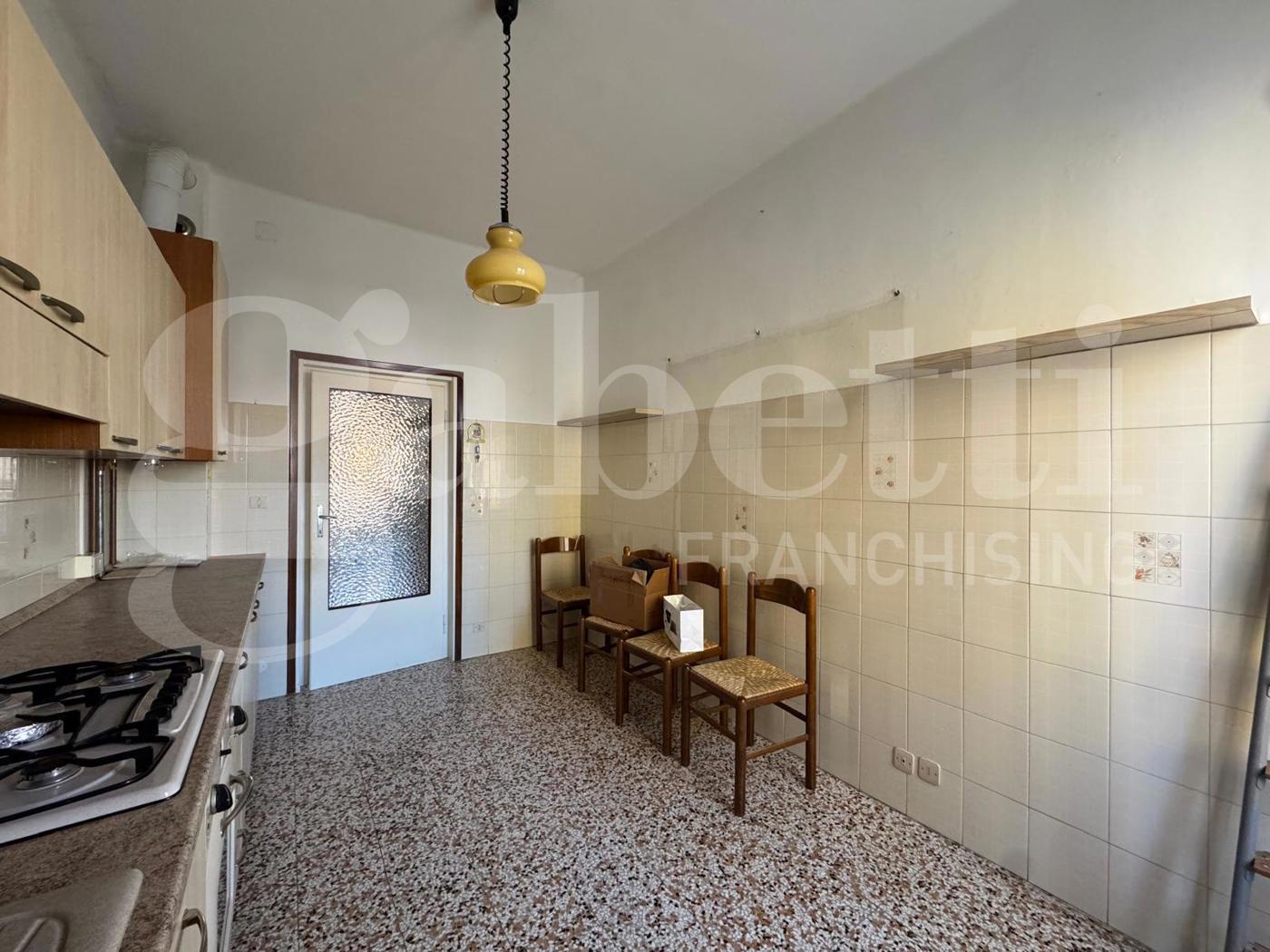 Trilocale da ristrutturare a Piacenza