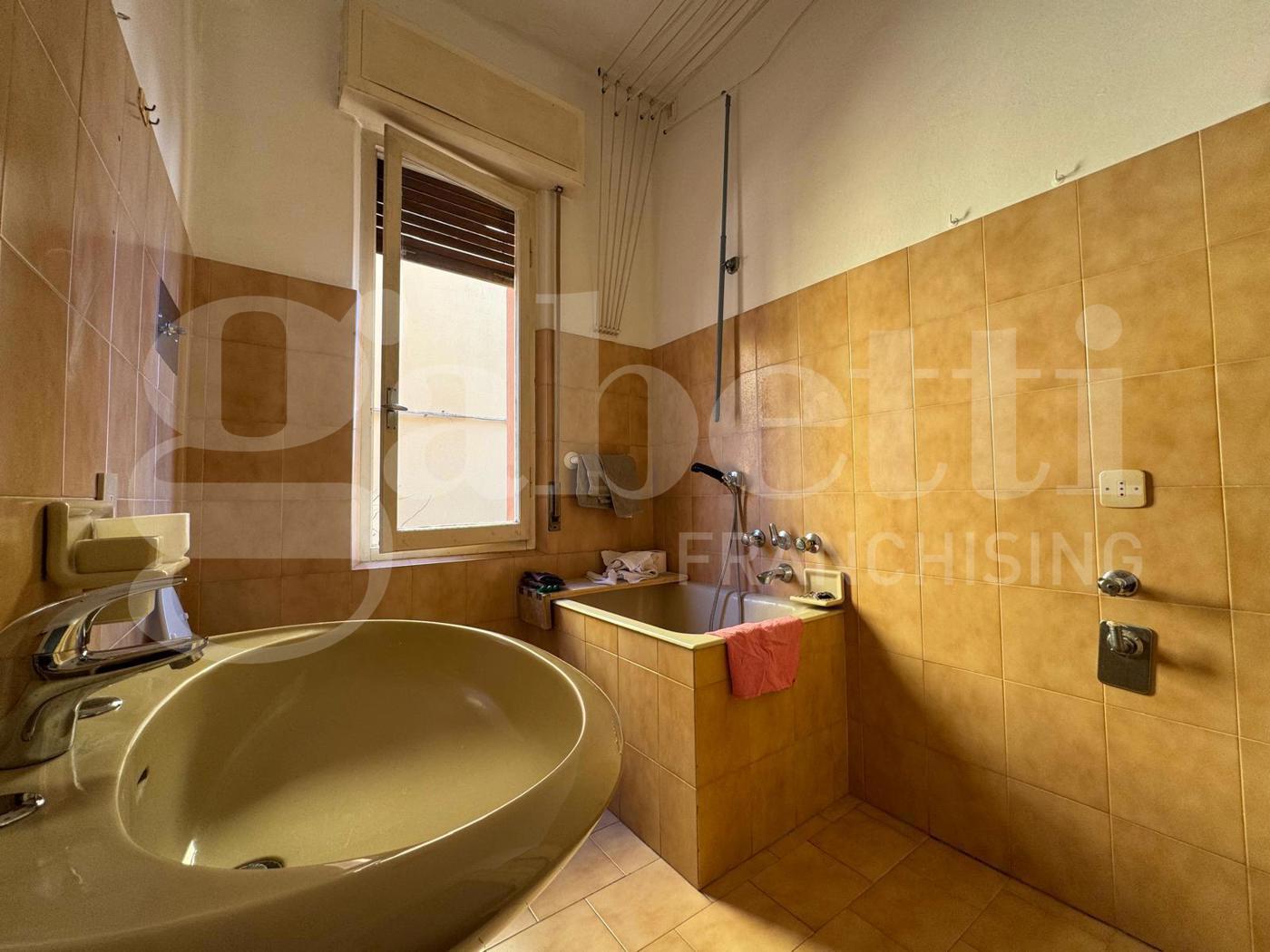 Trilocale da ristrutturare a Piacenza