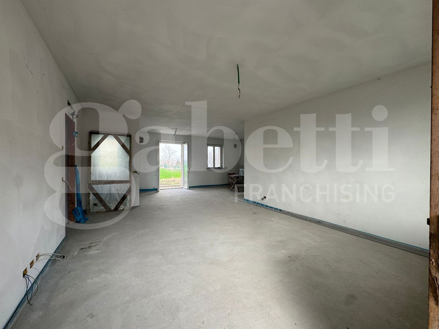 Villa con giardino a Calendasco