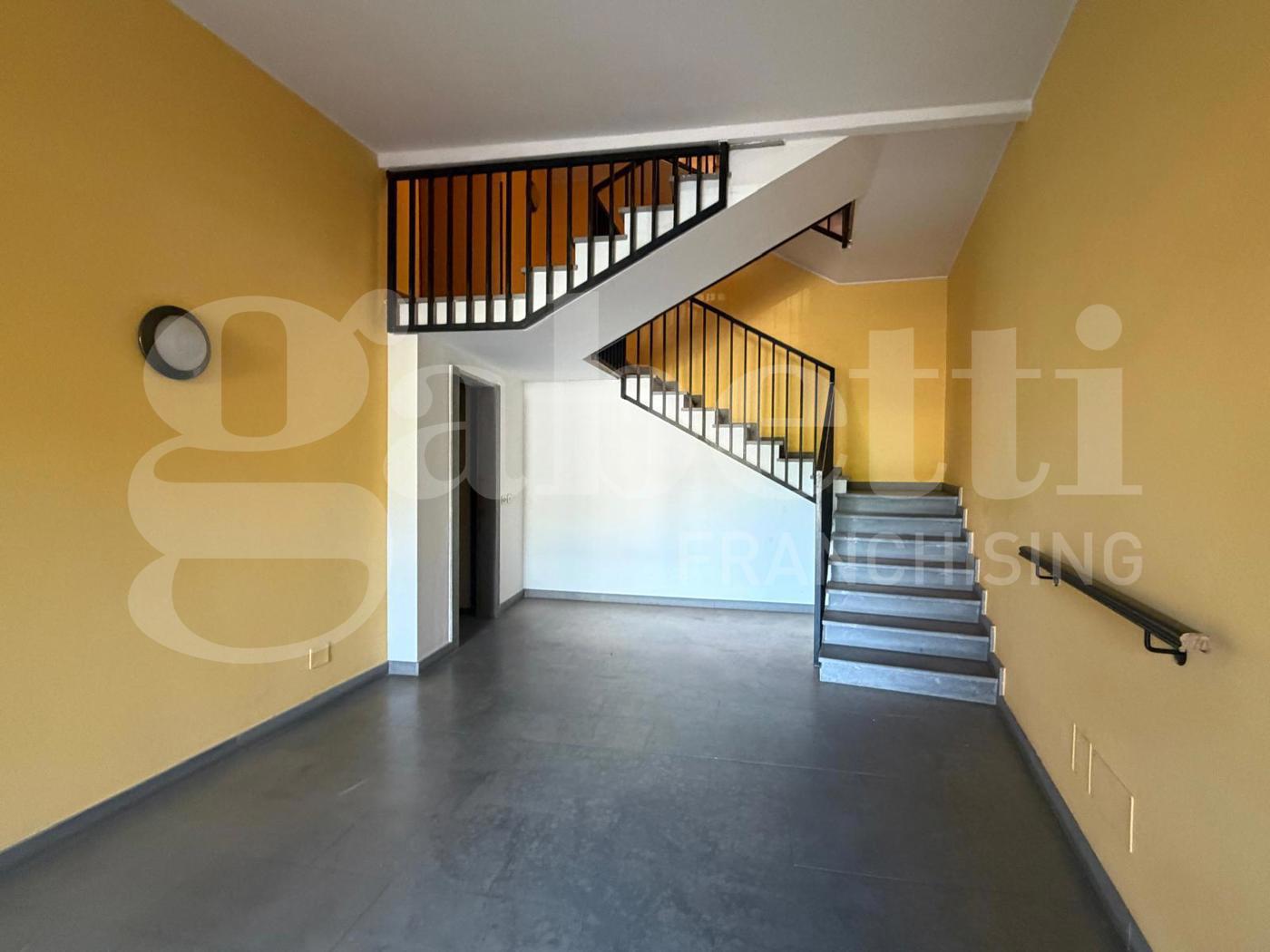 Trilocale da ristrutturare a Ponte dell'Olio