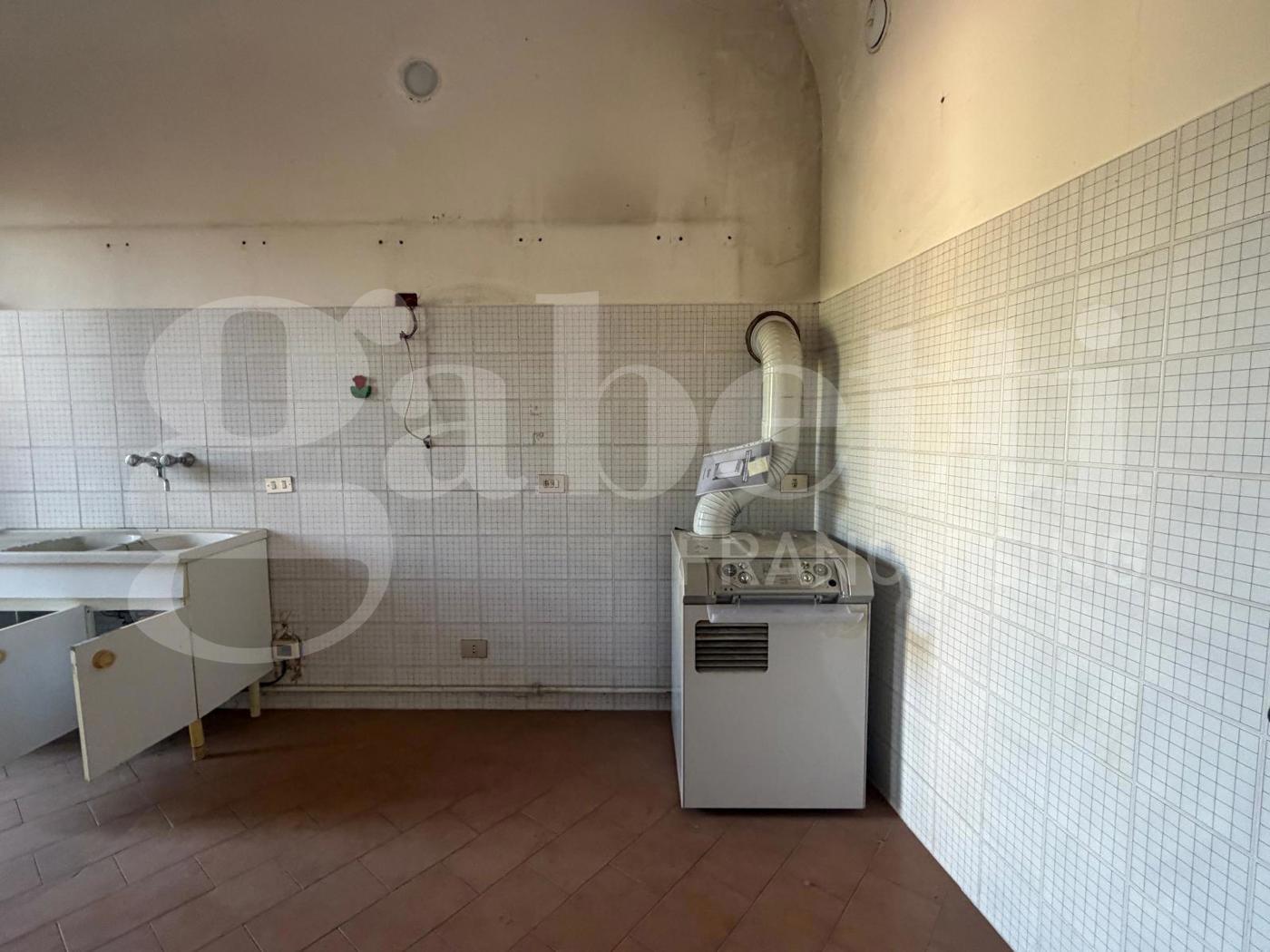 Trilocale da ristrutturare a Ponte dell'Olio