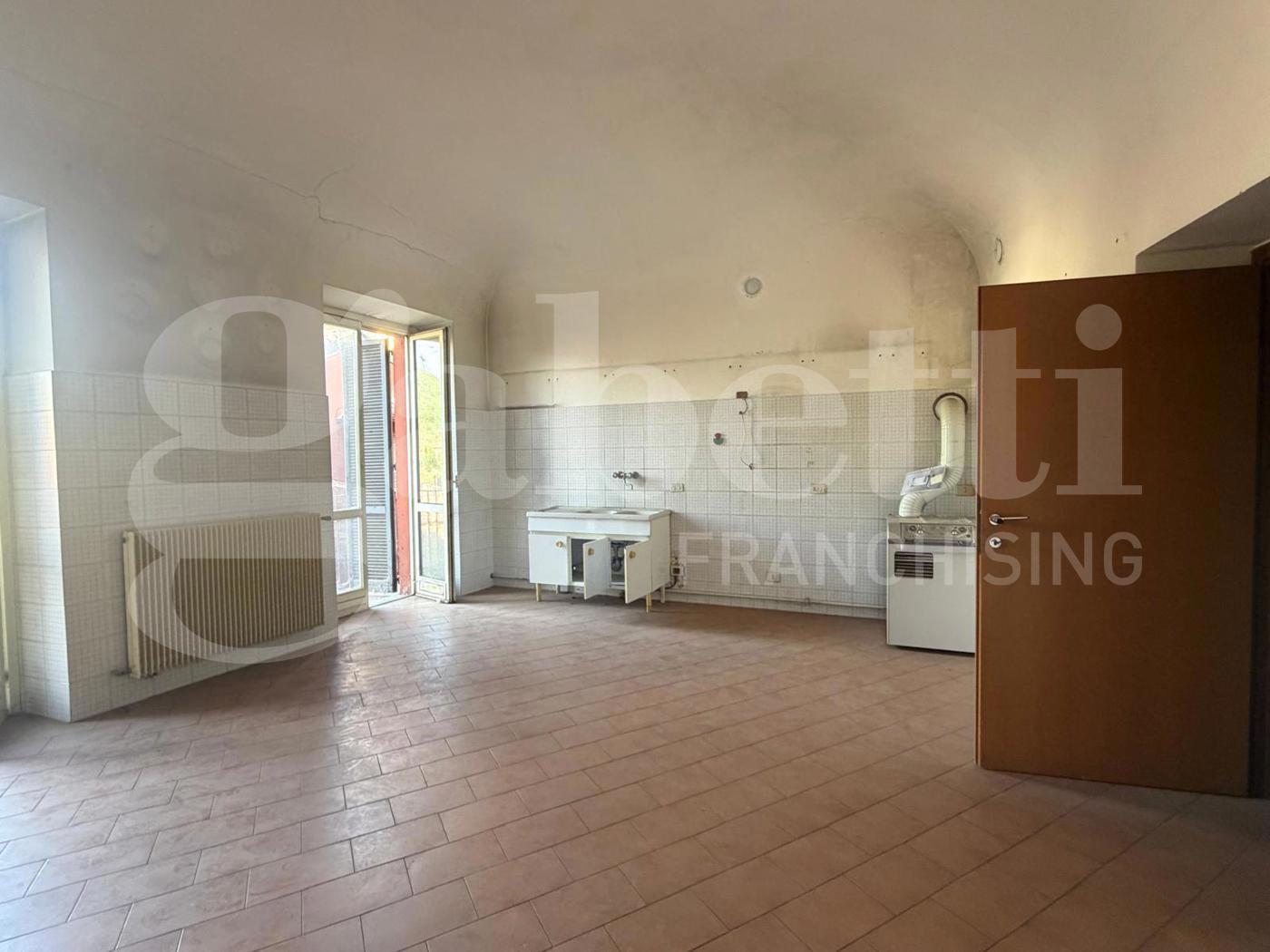 Trilocale da ristrutturare a Ponte dell'Olio