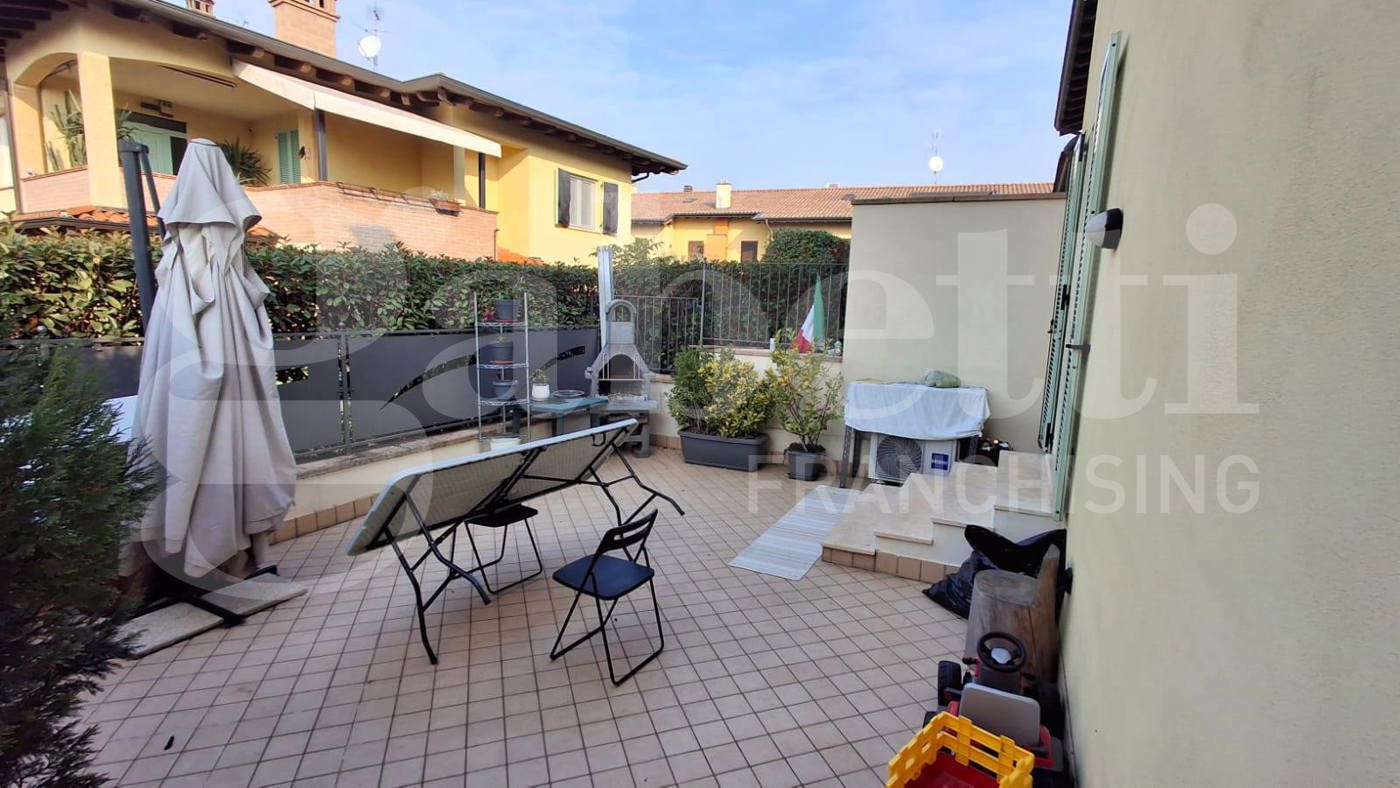 Villa con giardino a Gossolengo