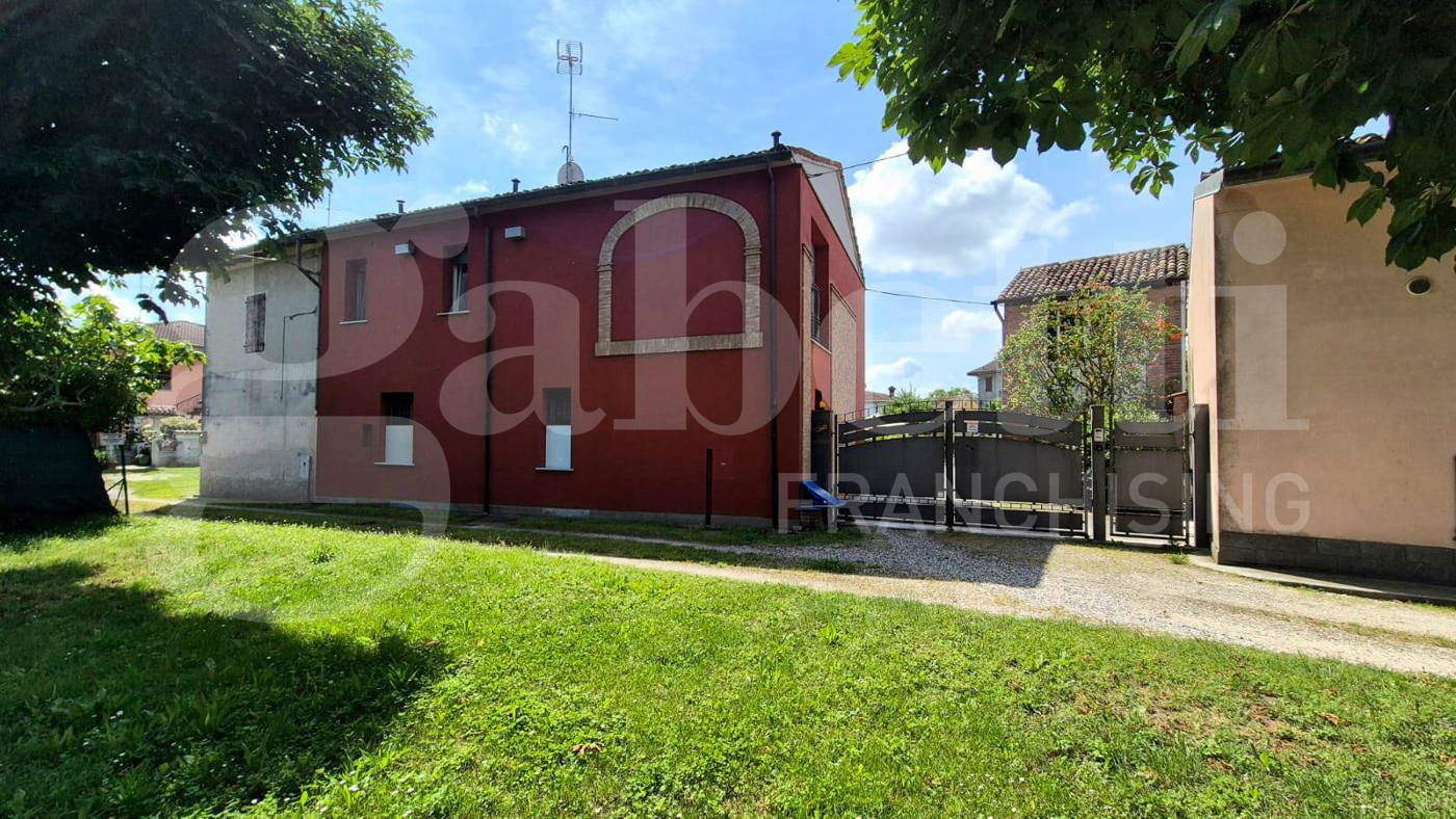 Casa indipendente in vendita a Monticelli d'Ongina