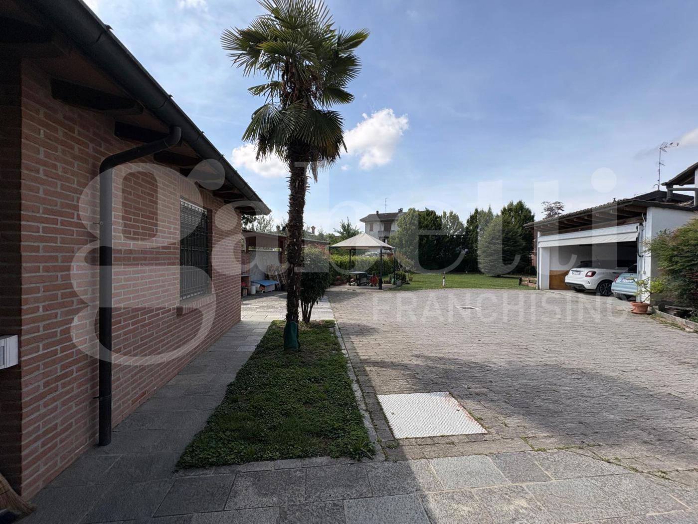 Casa indipendente in vendita a Monticelli d'Ongina