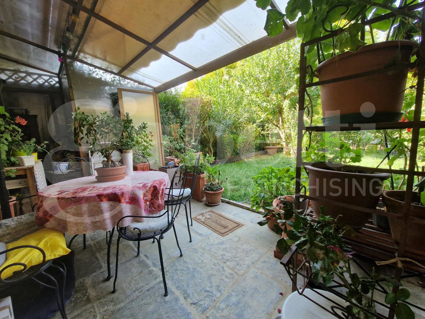 Trilocale con giardino a Gazzola
