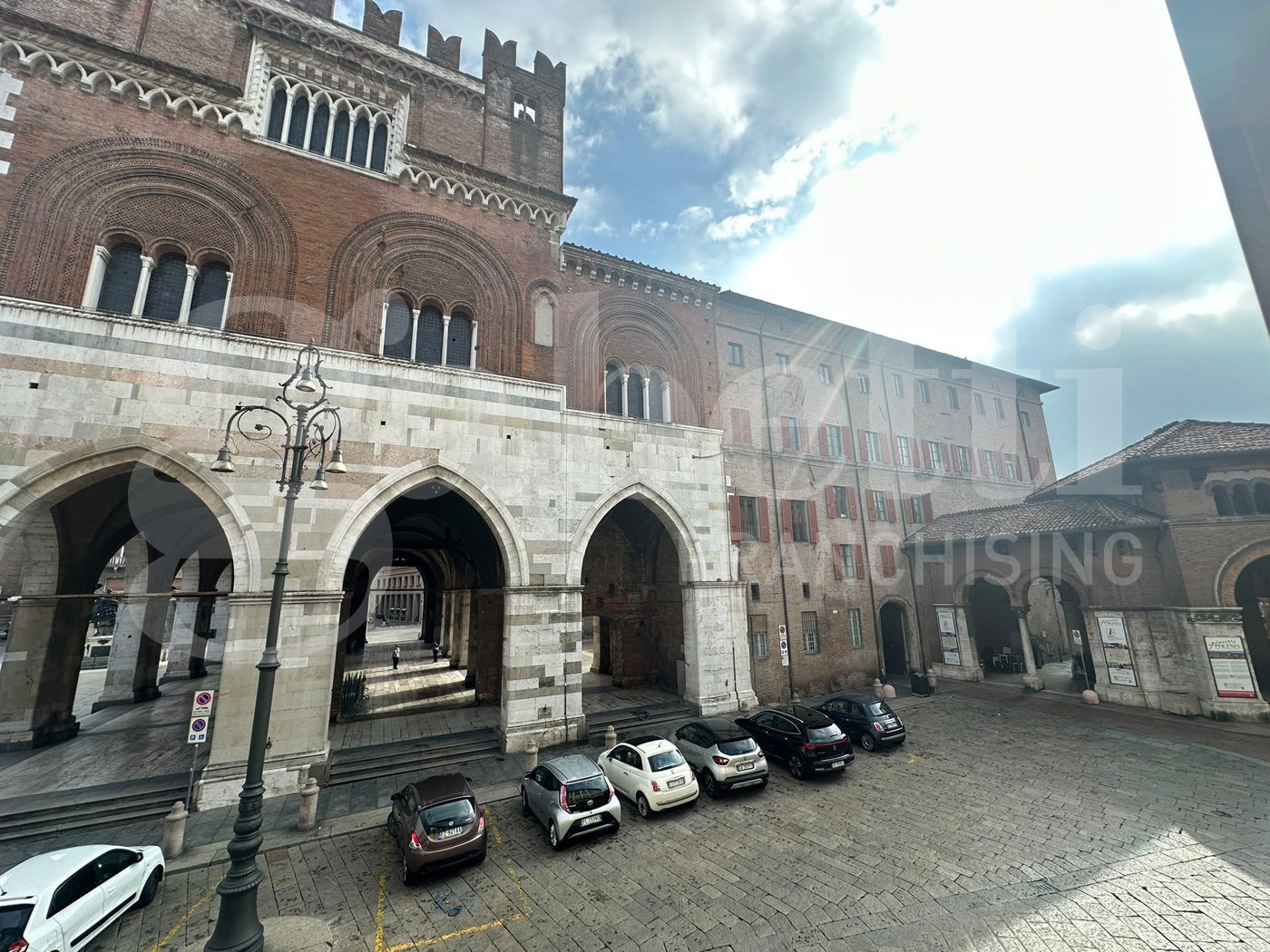 Appartamento in vendita a Piacenza