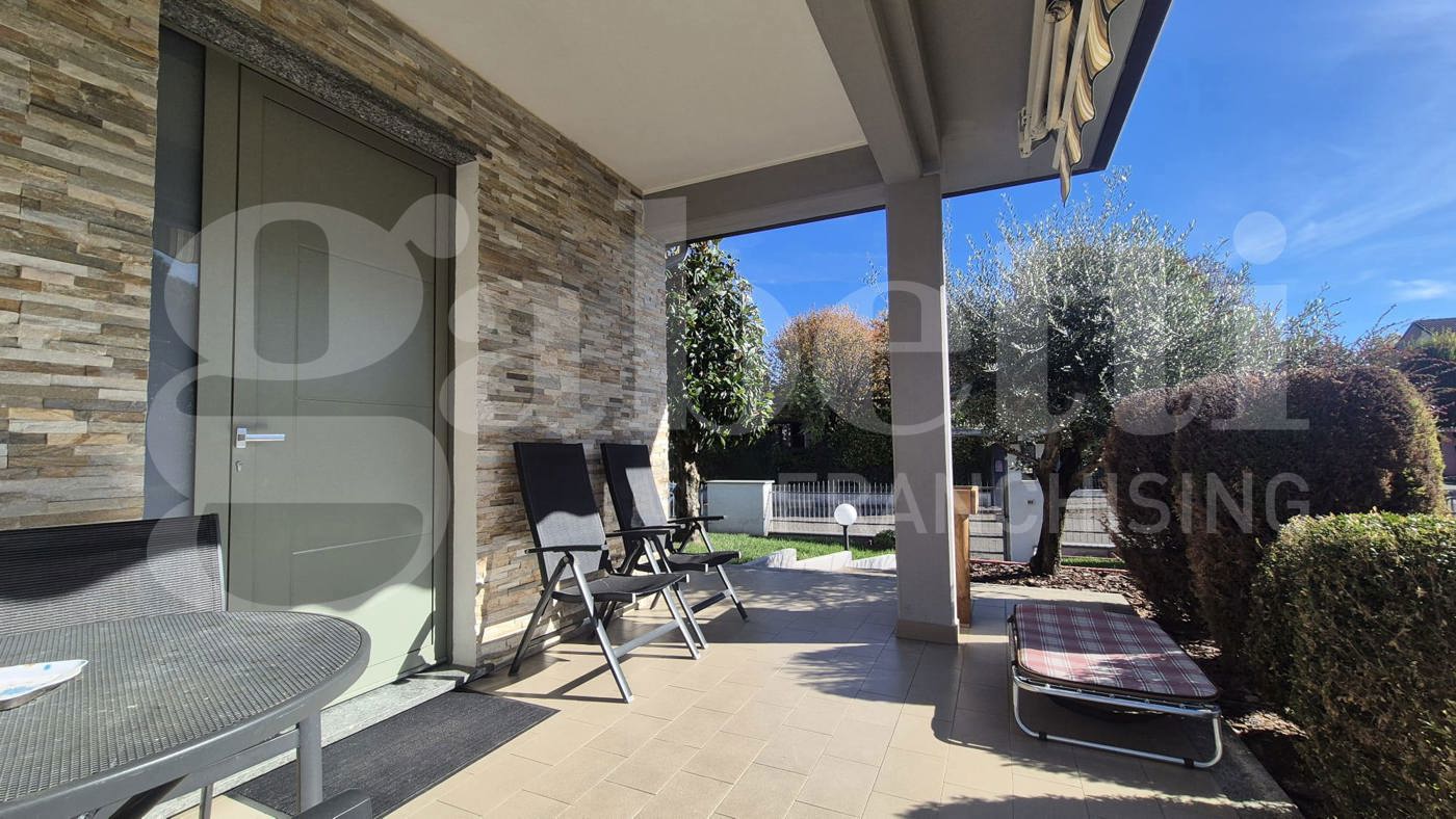 Villa con giardino a Rottofreno