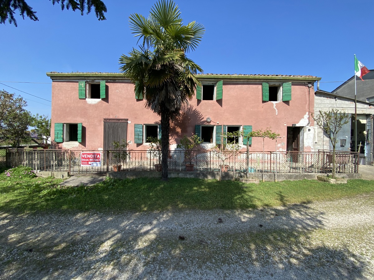 Rustico con giardino a Pojana Maggiore