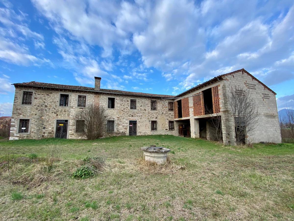 Casa indipendente da ristrutturare a Agugliaro