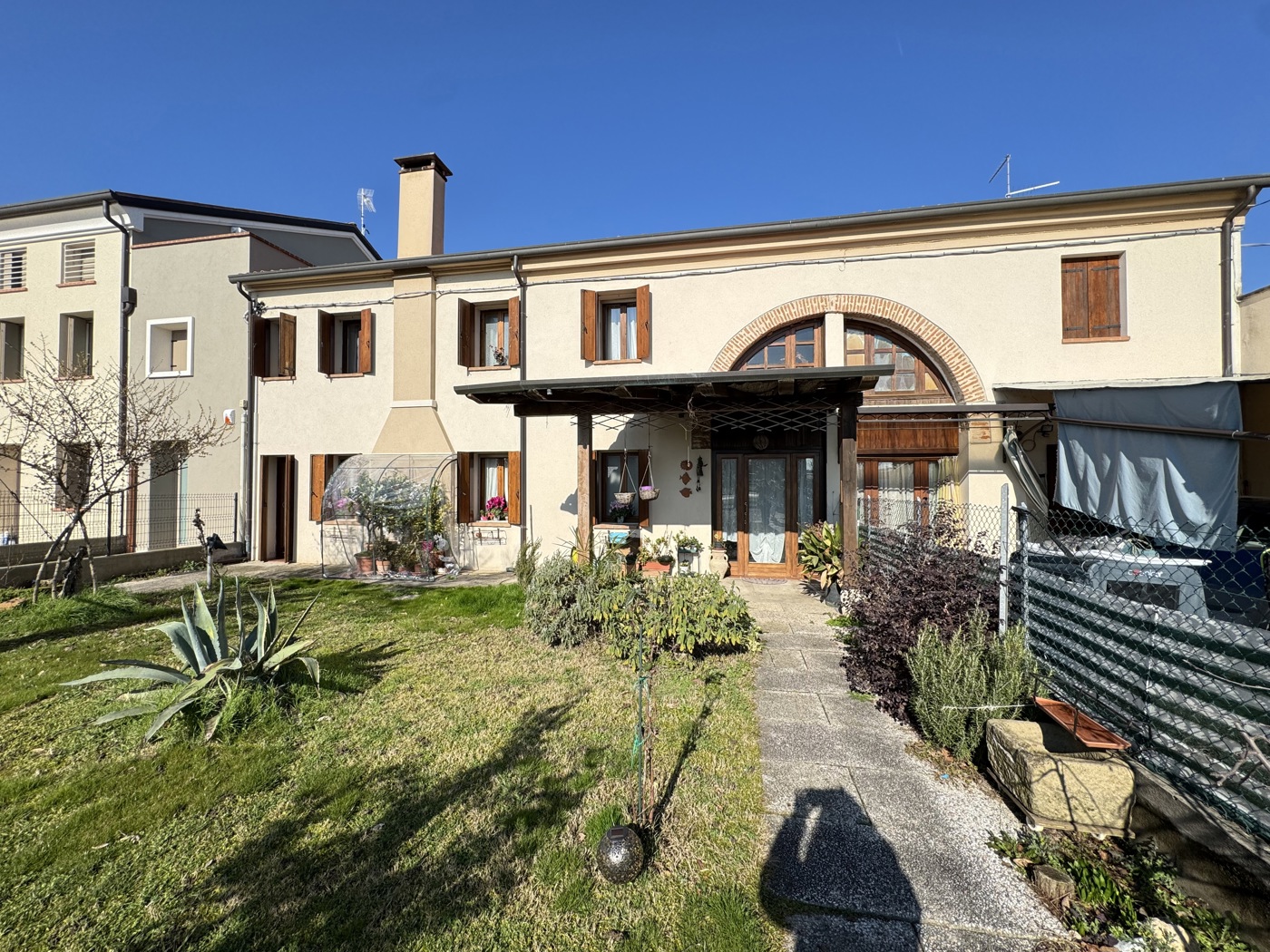 Casa indipendente con giardino a Noventa Vicentina