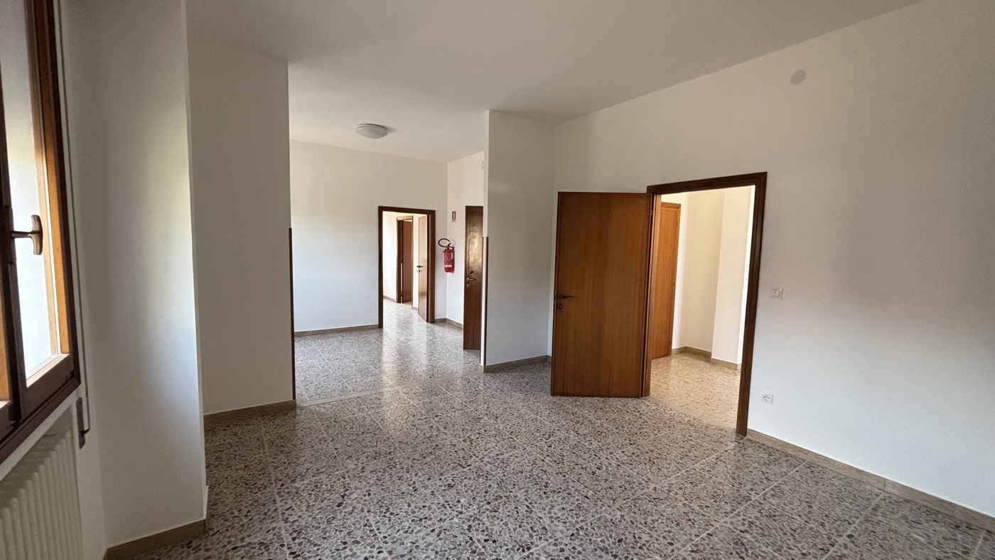 Ufficio in vendita a Noventa Vicentina