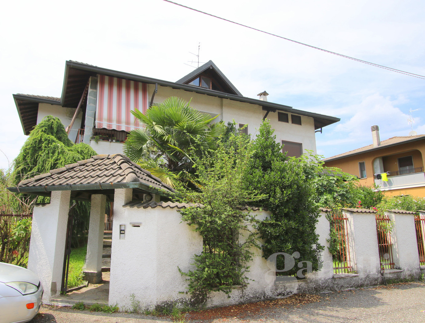 Villa con giardino a Busto Arsizio