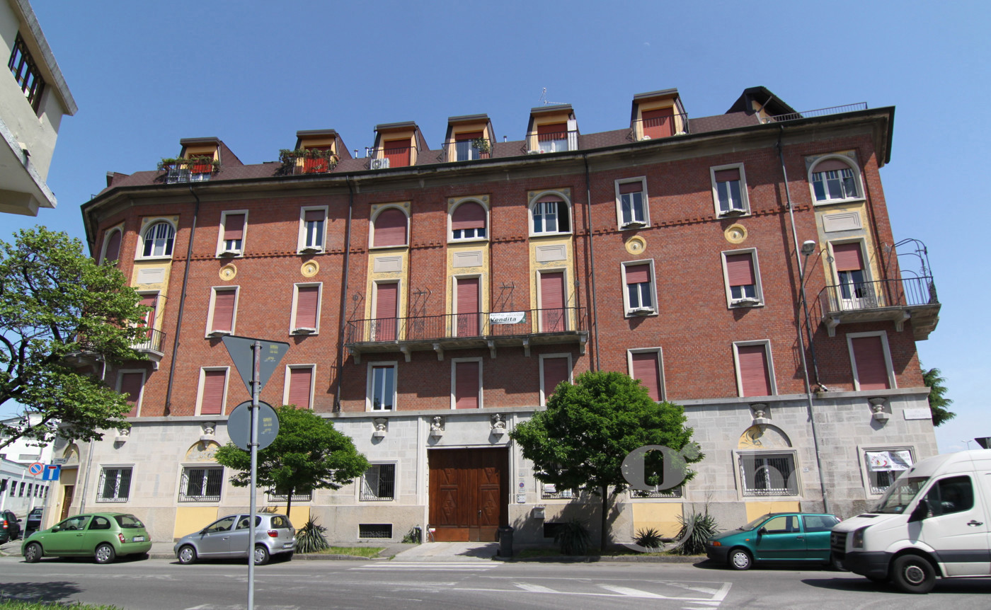 Attico arredato in affitto a Busto Arsizio