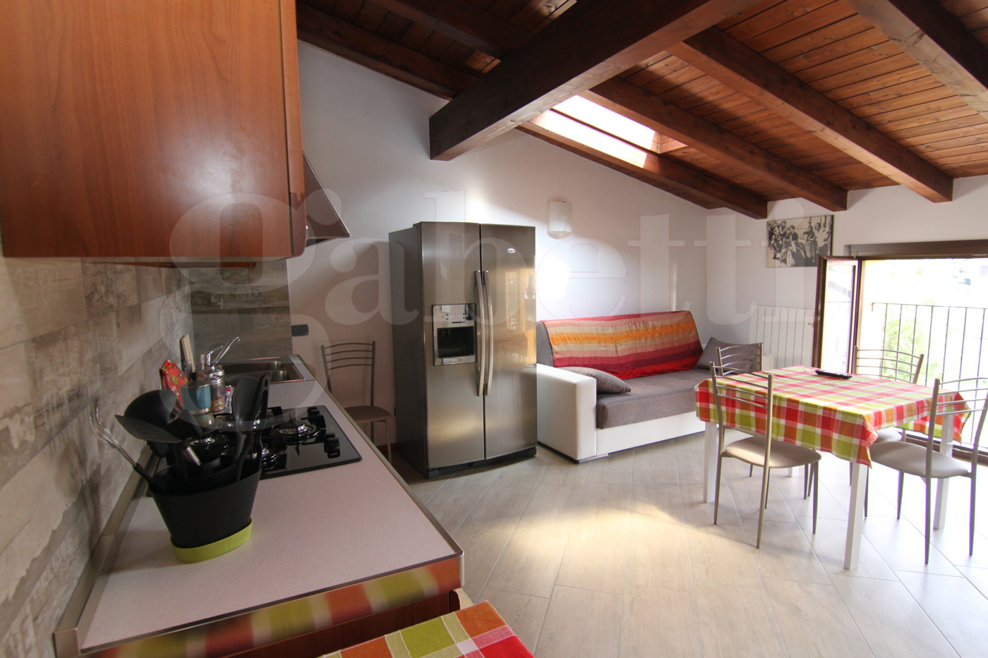 Attico arredato in affitto a Busto Arsizio