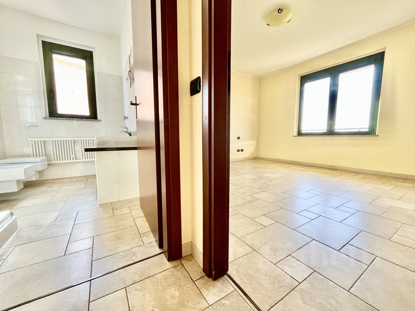 Bilocale con box a Lonate Pozzolo