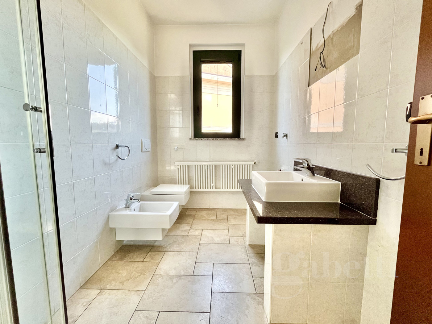 Bilocale con box a Lonate Pozzolo