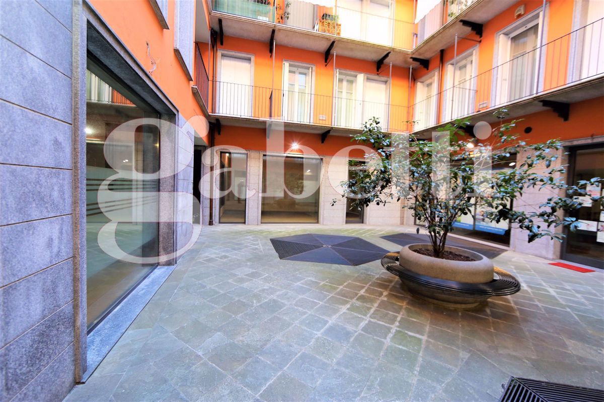Negozio in affitto a Gallarate