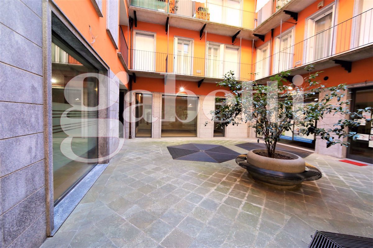 Negozio in affitto a Gallarate