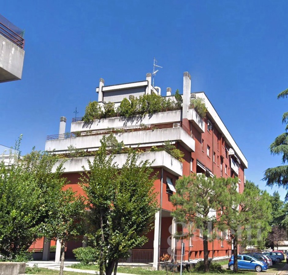 Box/Garage 18mq in vendita a Busto Arsizio