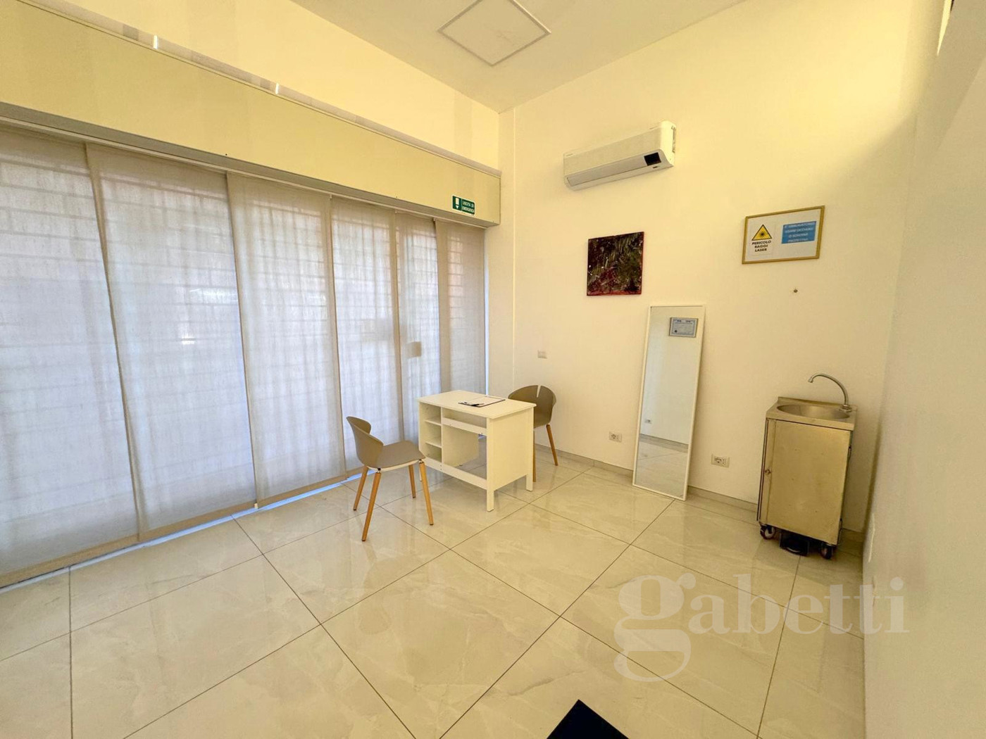 Negozio in affitto a Busto Arsizio