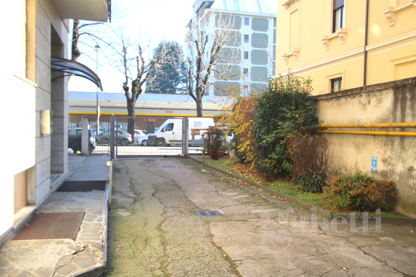 Magazzino in vendita a Busto Arsizio