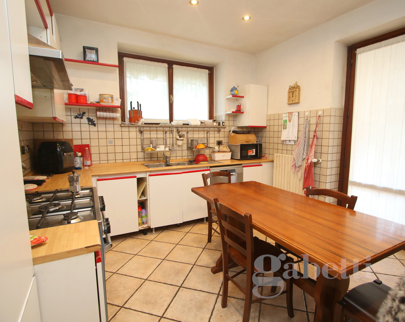 Villa Bifamiliare con box doppio a Busto Arsizio