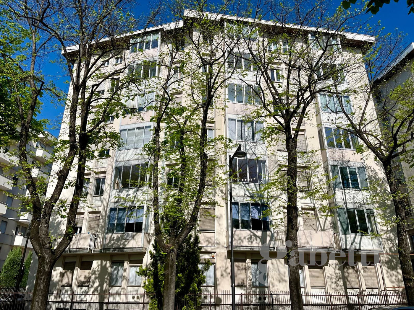 Trilocale arredato in affitto a Busto Arsizio