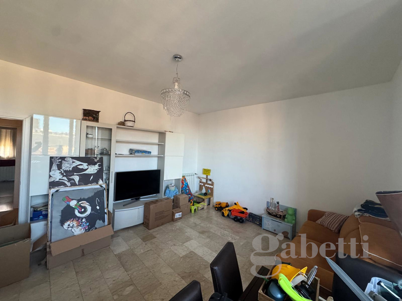 Trilocale arredato in affitto a Busto Arsizio