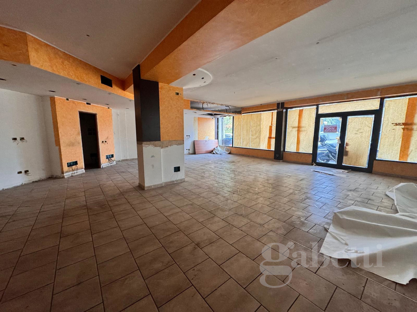 Negozio in vendita a Varese