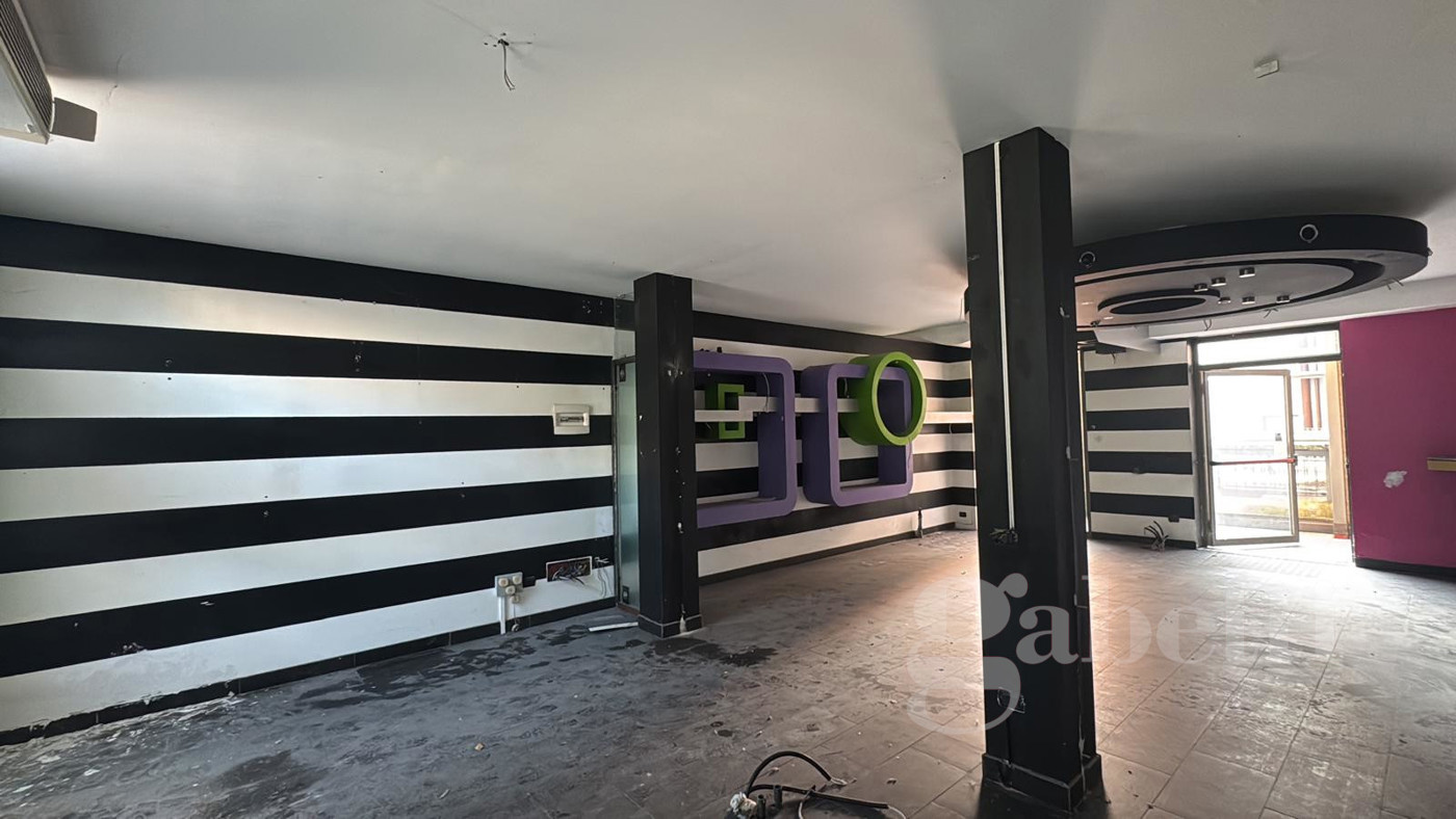 Negozio in vendita a Mesenzana