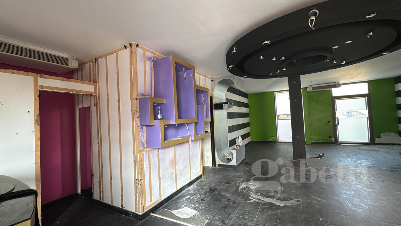 Negozio in vendita a Mesenzana