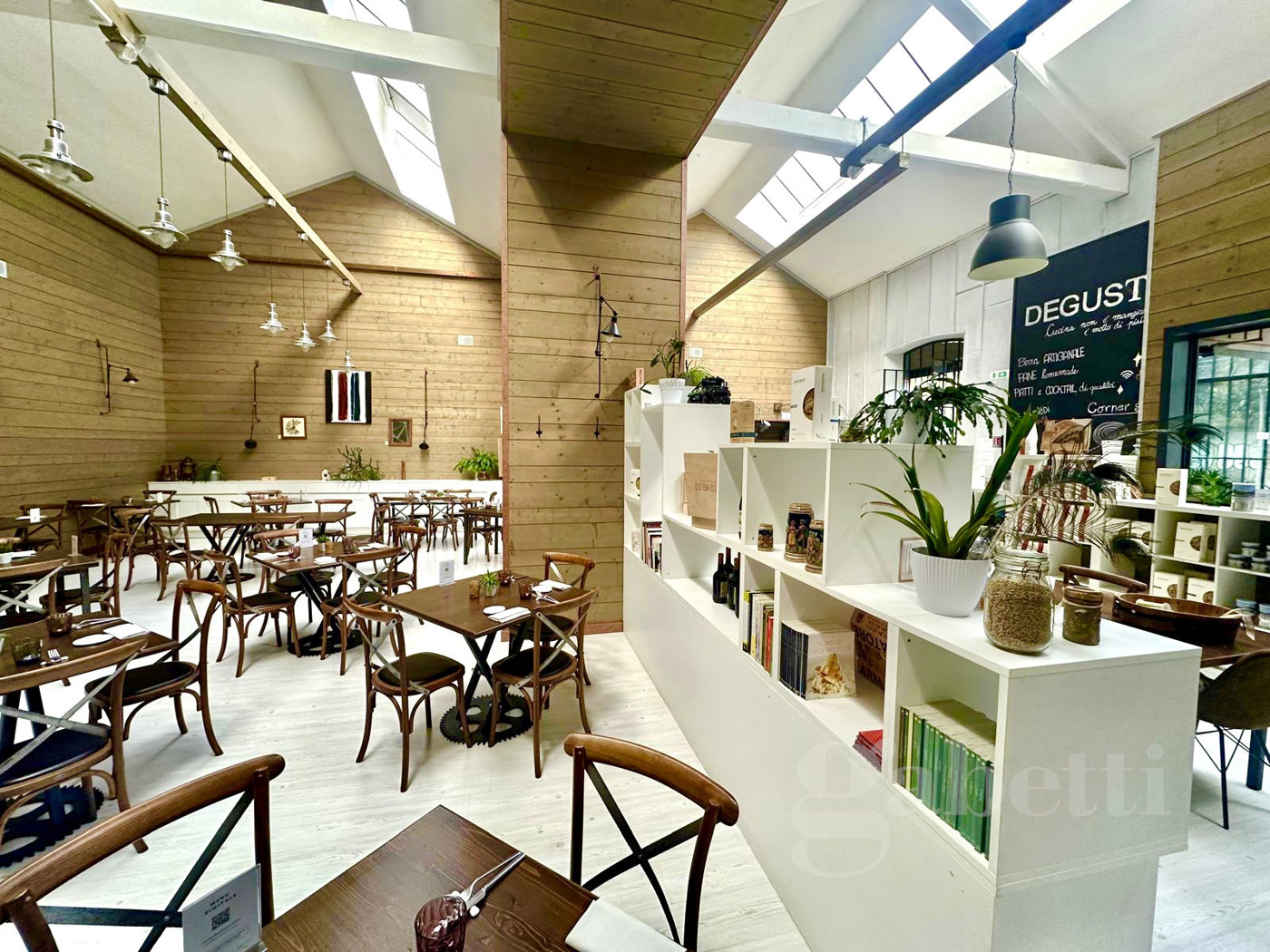 Capannone in vendita a Gallarate