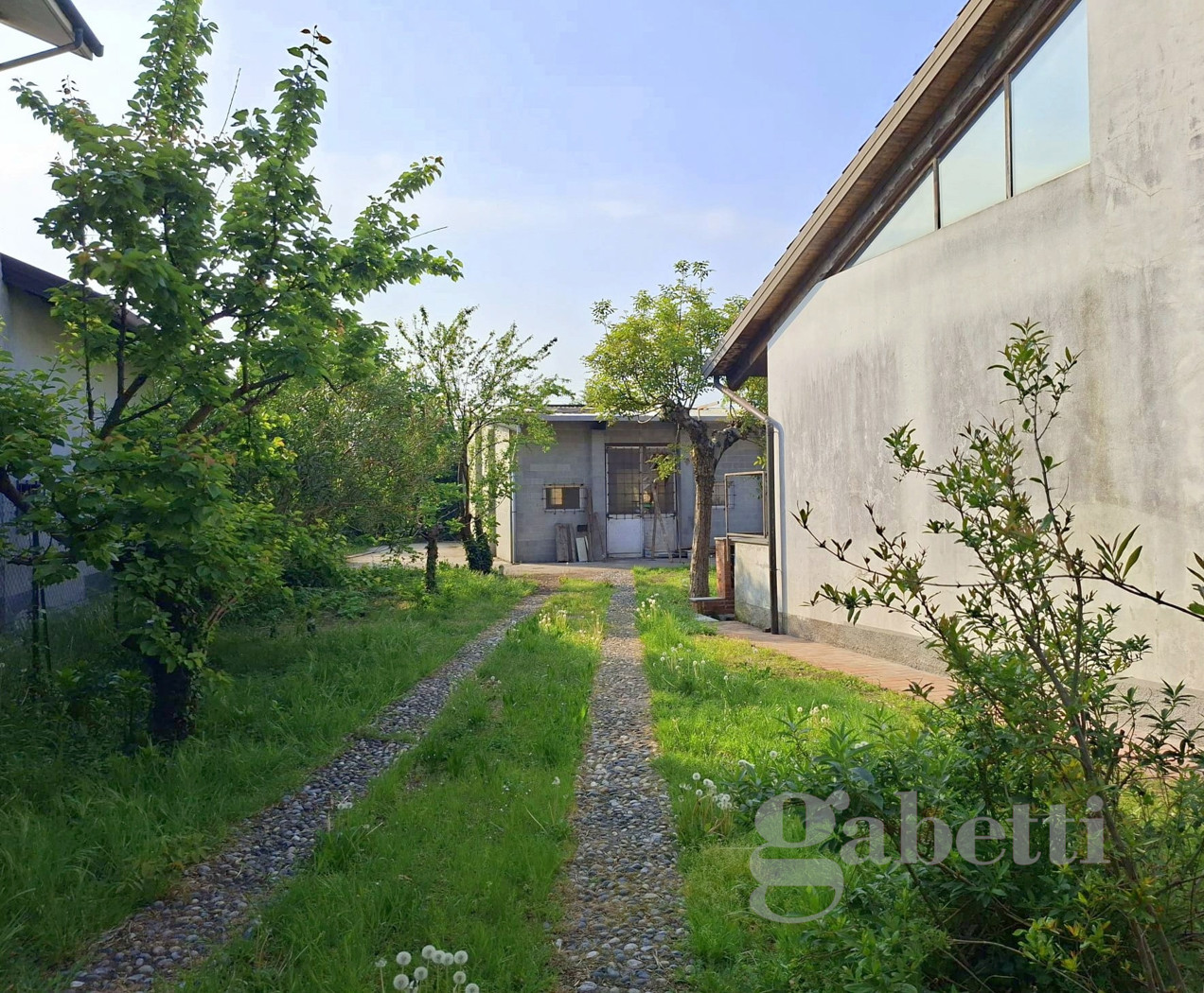 Casa indipendente con giardino a Robecchetto con Induno