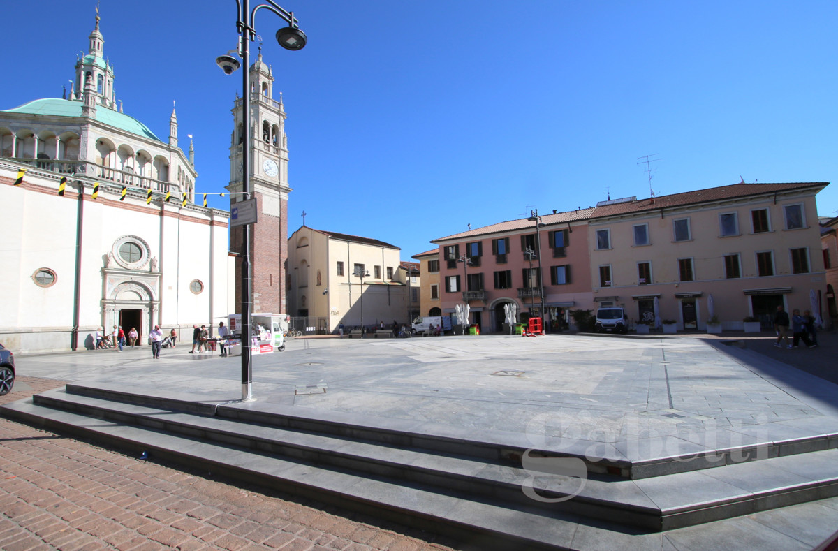 Negozio in affitto a Busto Arsizio