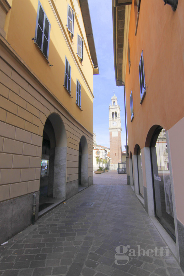 Negozio in affitto a Busto Arsizio