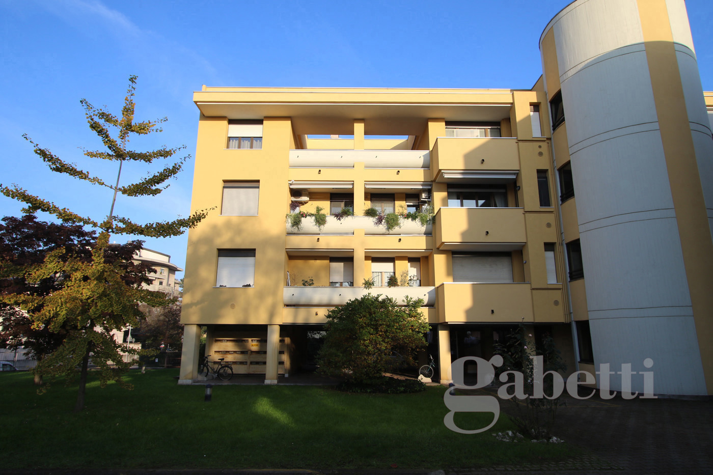 Monolocale arredato in affitto a Busto Arsizio