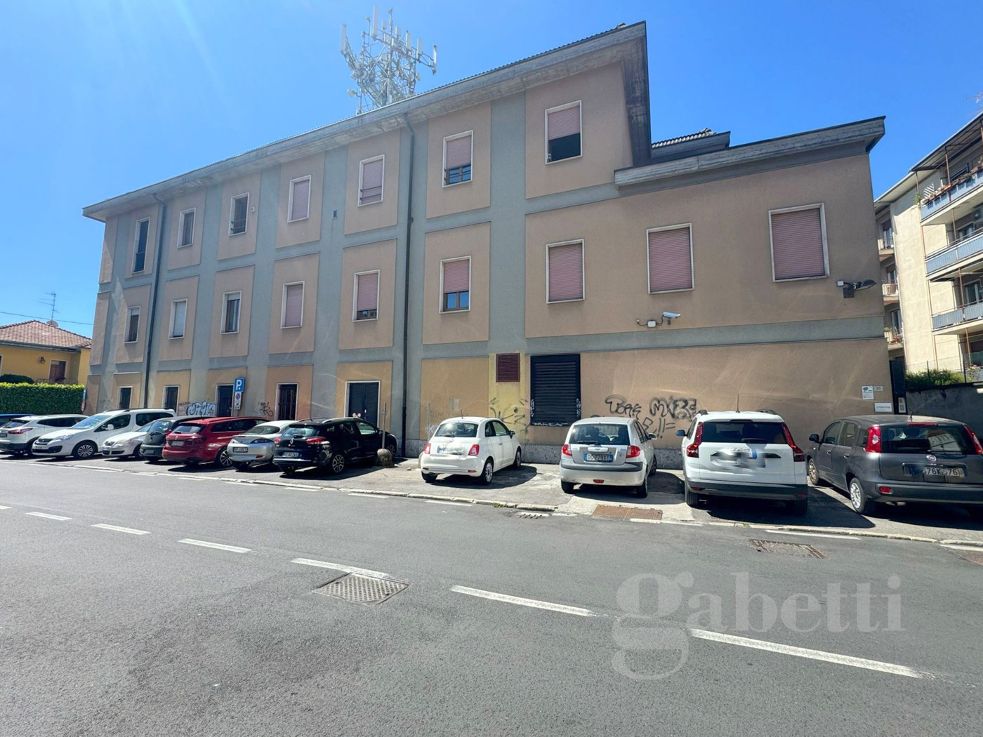 Magazzino in vendita a Tradate