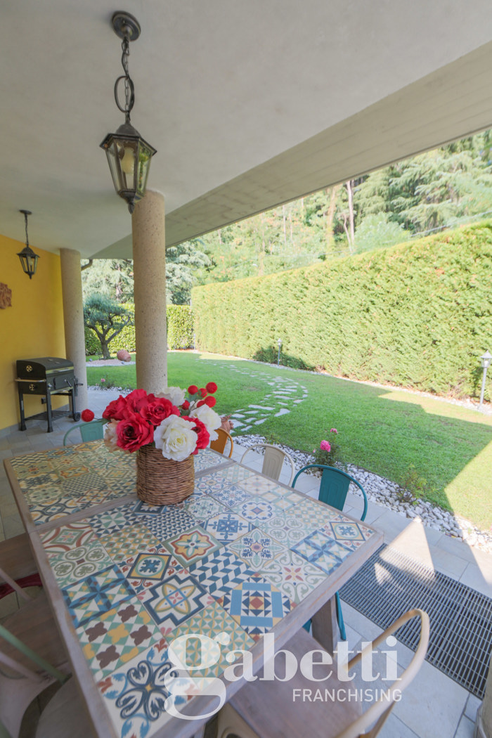 Villa Bifamiliare a basso consumo a Gallarate